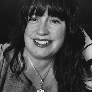 Meet your Posher, Candi